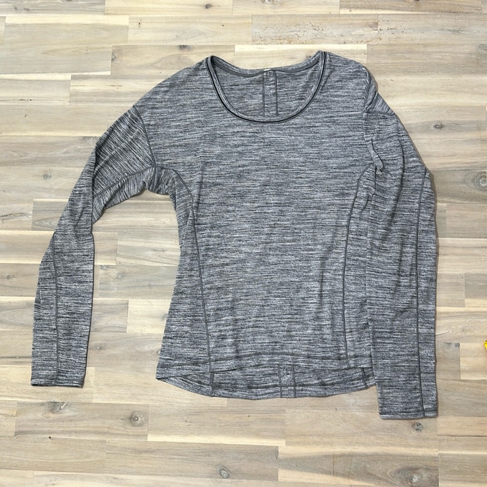 LULULEMON sweat embrace longsleeve shirt SZ 2/XS